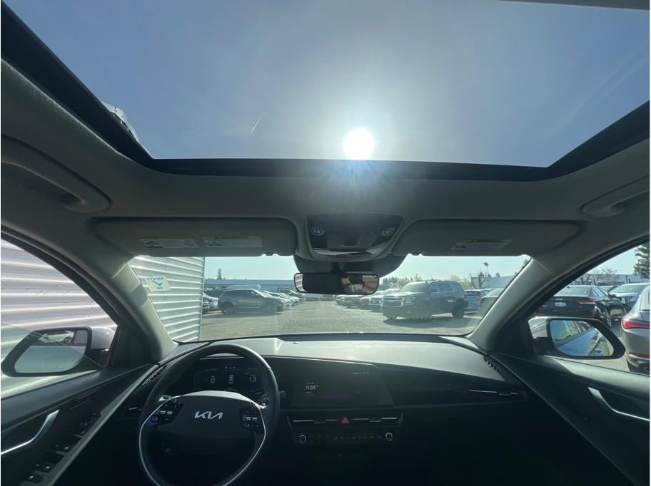 2024 Kia Niro SX Wagon 4D