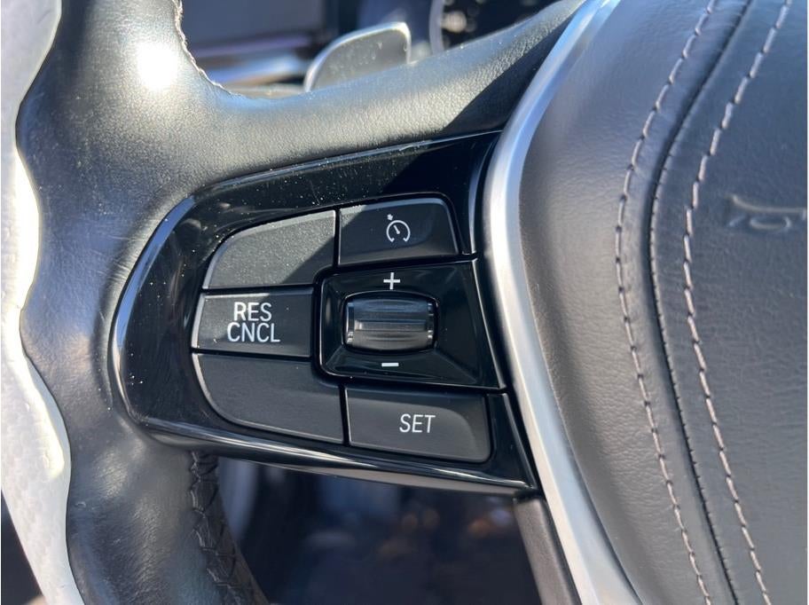 2019 BMW 5 Series 530i Sedan 4D