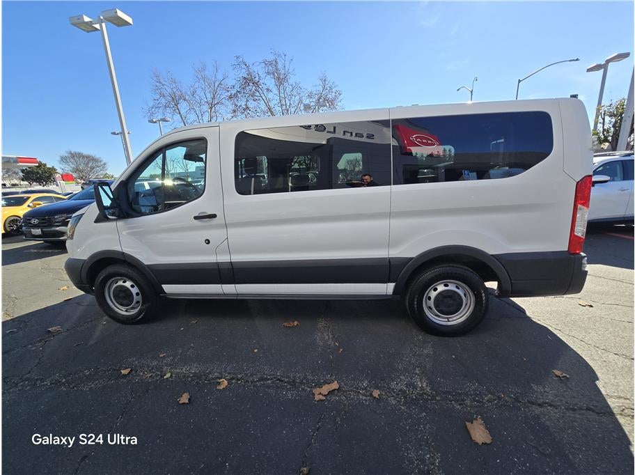2016 Ford Transit 150 Wagon XL w/Low Roof w/60/40 Side Door Van 3D