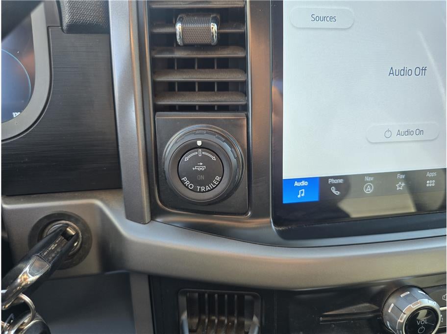 2024 Ford F150 SuperCrew Cab XLT Pickup 4D 5 1/2 ft