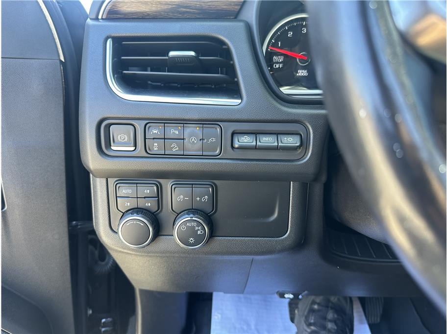 2021 Chevrolet Suburban LS Sport Utility 4D