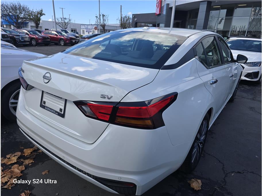 2023 Nissan Altima 2.5 SV Sedan 4D