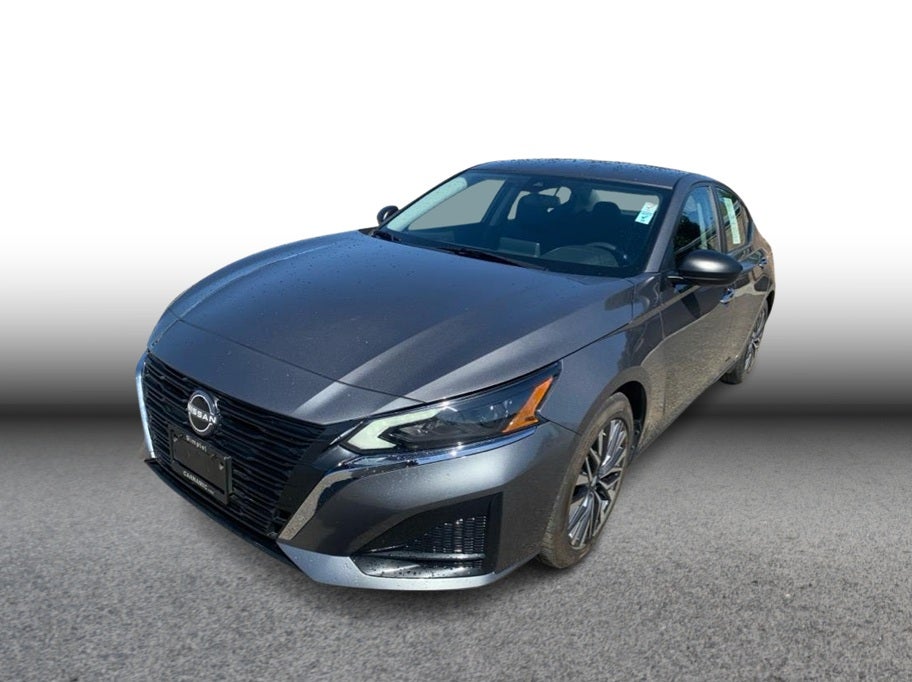 2025 Nissan Altima 2.5 SV Sedan 4D