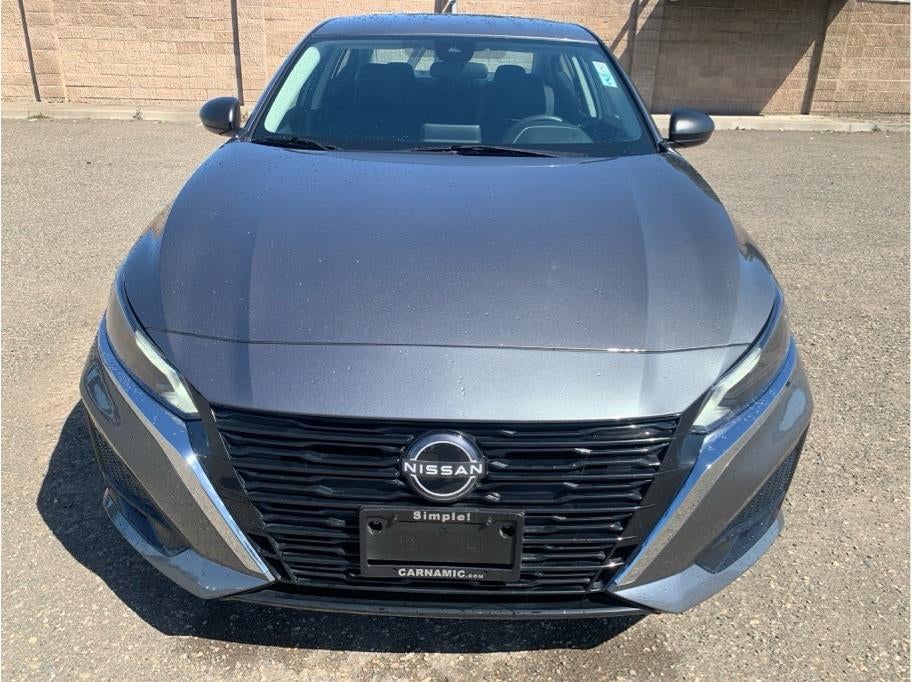 2025 Nissan Altima 2.5 SV Sedan 4D