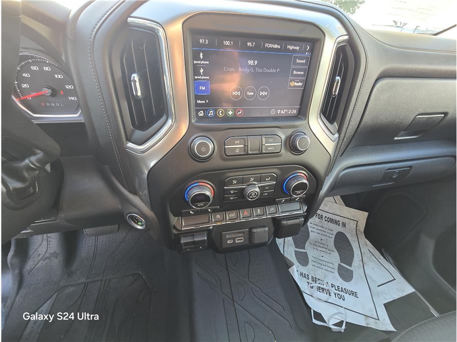 2020 Chevrolet Silverado 1500 Crew Cab LT Pickup 4D 5 3/4 ft