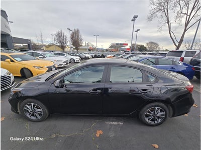 2023 Kia Forte LXS Sedan 4D