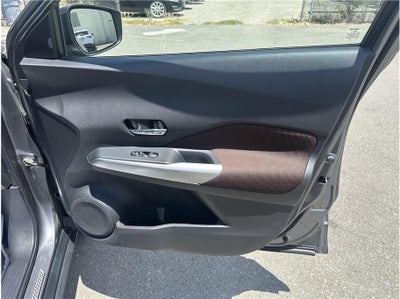 2019 Nissan Kicks SR Sport Utility 4D
