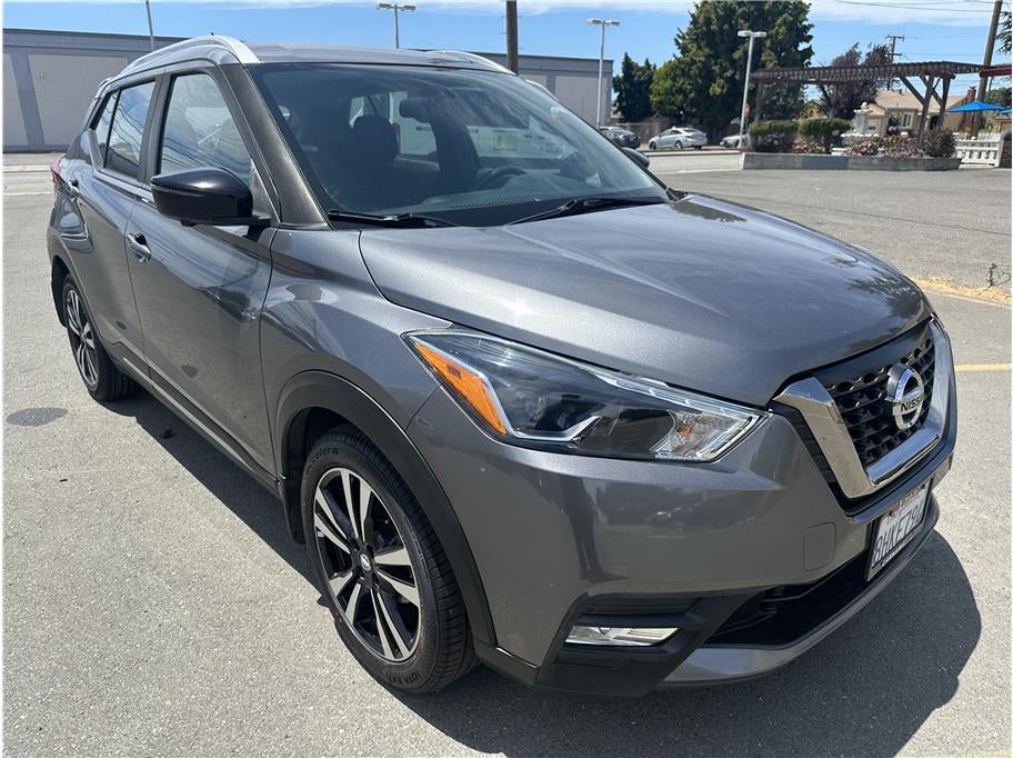 2019 Nissan Kicks SR Sport Utility 4D