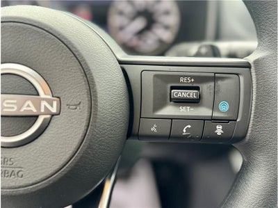 2024 Nissan Rogue SV Sport Utility 4D