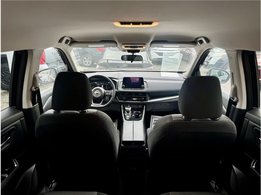 2024 Nissan Rogue SV Sport Utility 4D