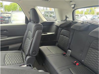 2025 Nissan Pathfinder SV Sport Utility 4D