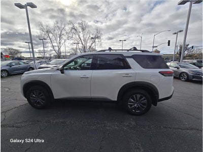 2024 Nissan Pathfinder SV Sport Utility 4D