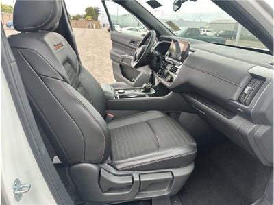 2025 Nissan Pathfinder Rock Creek Sport Utility 4D