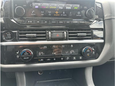 2025 Nissan Pathfinder Platinum Sport Utility 4D