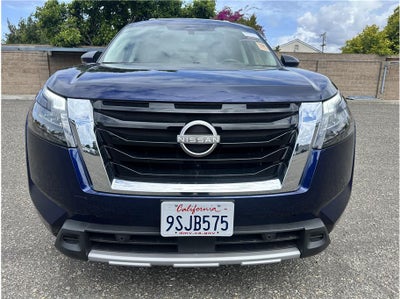 2025 Nissan Pathfinder Platinum Sport Utility 4D