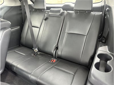 2023 Toyota Highlander XLE Sport Utility 4D