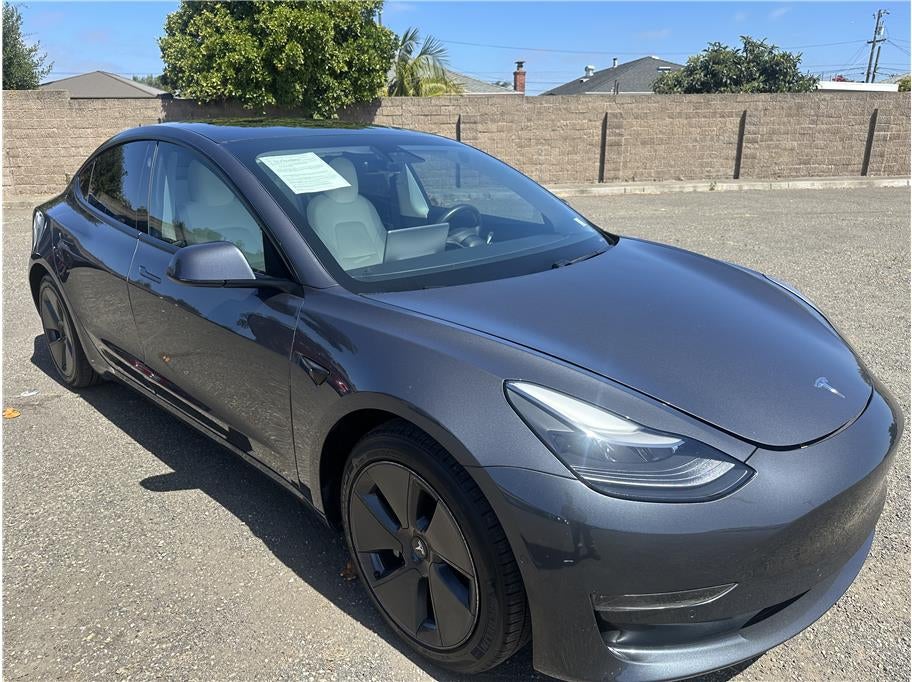 2021 Tesla Model 3 Standard Range Plus Sedan 4D