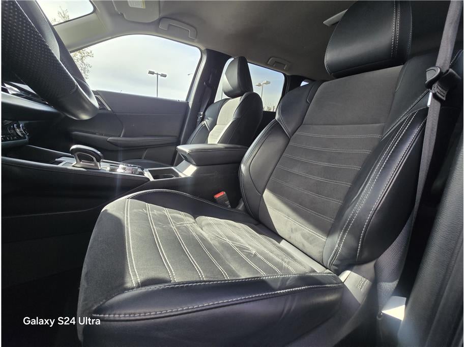 2024 Mitsubishi Outlander SE Sport Utility 4D