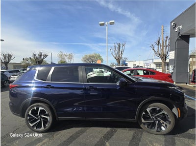 2024 Mitsubishi Outlander SE Sport Utility 4D