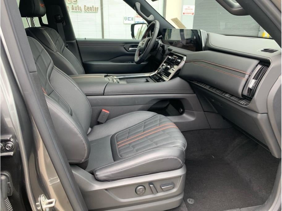 2025 Nissan Armada PRO-4X Sport Utility 4D
