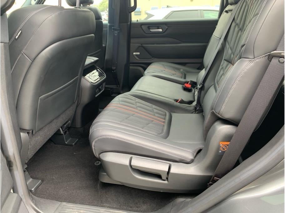 2025 Nissan Armada PRO-4X Sport Utility 4D