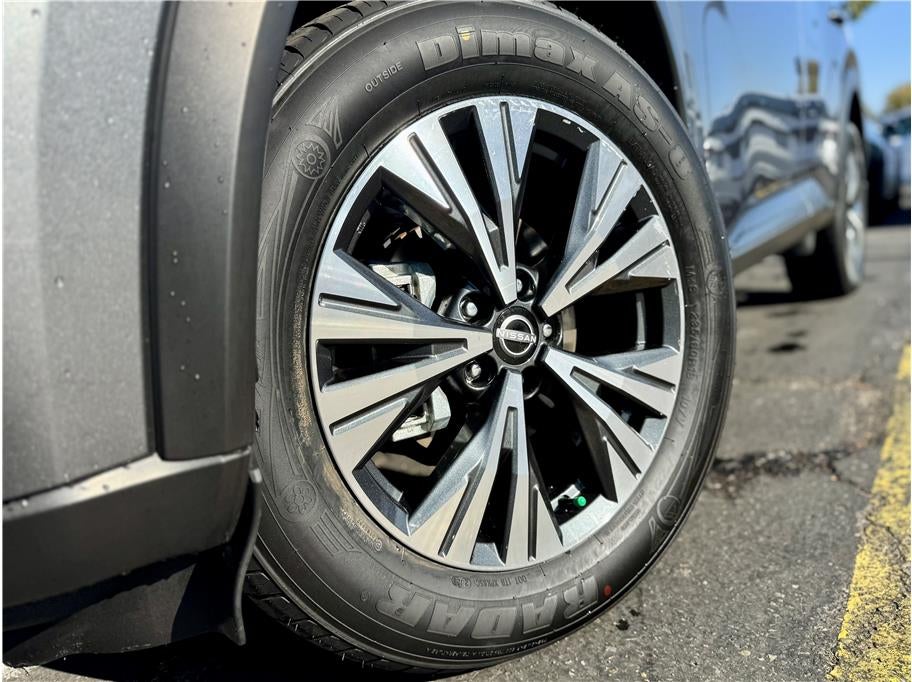 2023 Nissan Rogue SV (2023.5) Sport Utility 4D