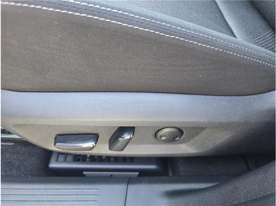 2024 Nissan Rogue SV Sport Utility 4D