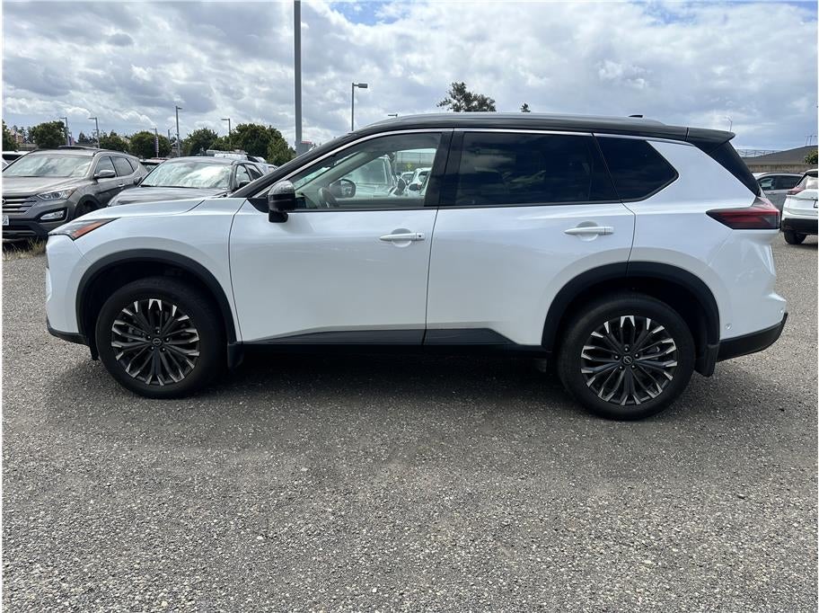 2025 Nissan Rogue SL Sport Utility 4D