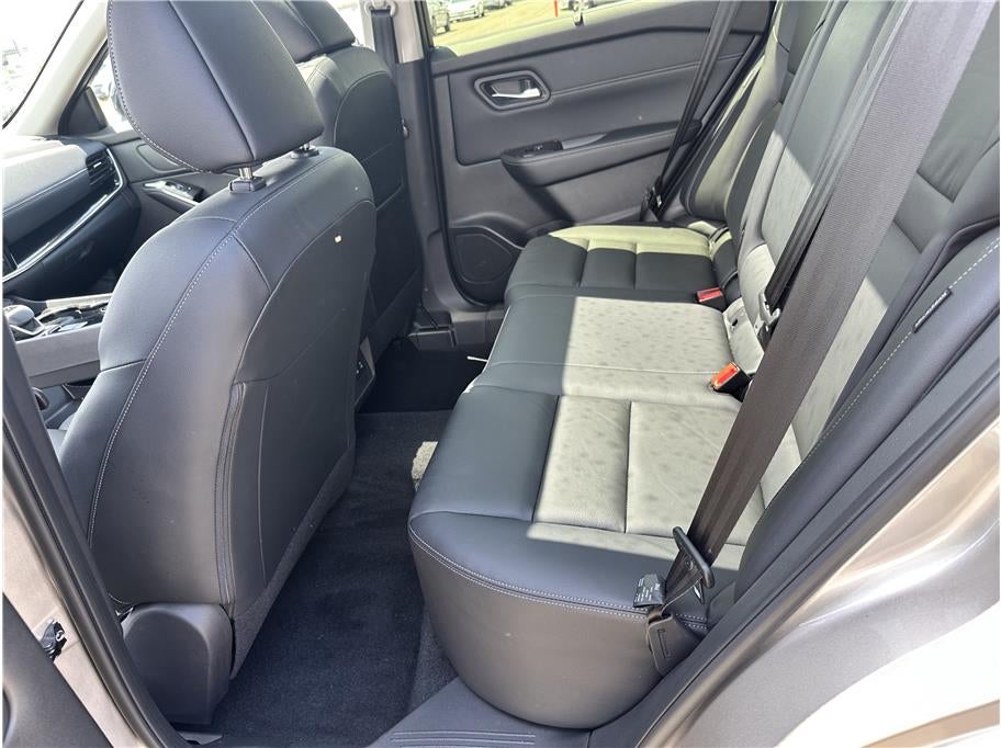 2025 Nissan Rogue SL Sport Utility 4D