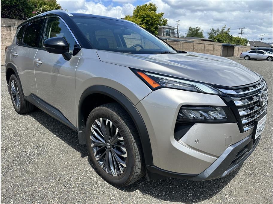 2025 Nissan Rogue SL Sport Utility 4D