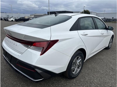 2026 Hyundai Elantra SE Sedan 4D