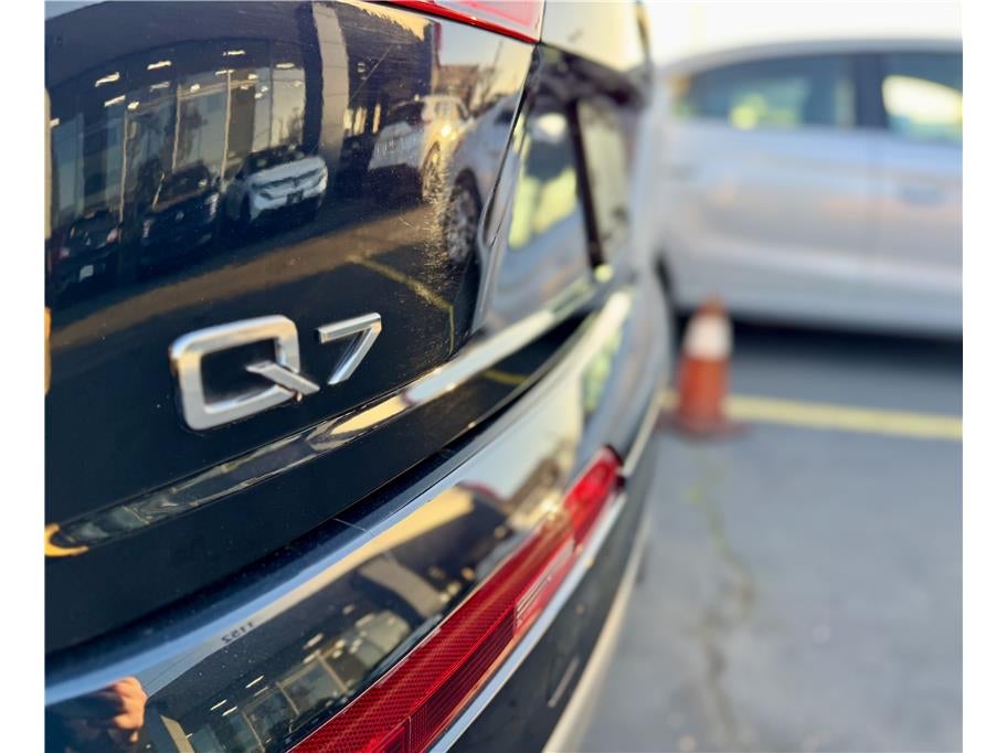 2018 Audi Q7 3.0T Premium Plus Sport Utility 4D