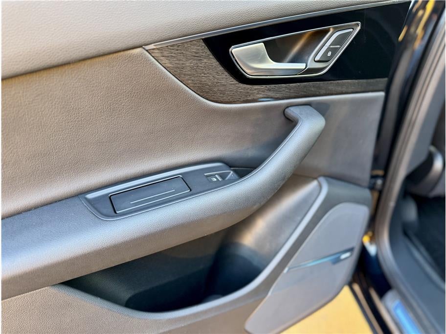 2018 Audi Q7 3.0T Premium Plus Sport Utility 4D