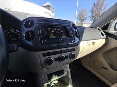 2015 Volkswagen Tiguan 2.0T SEL Sport Utility 4D