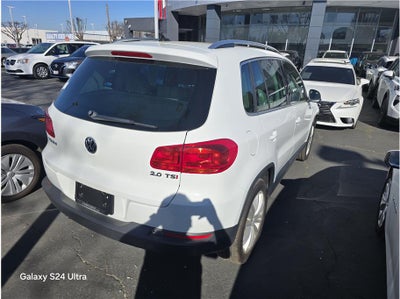 2015 Volkswagen Tiguan 2.0T SEL Sport Utility 4D