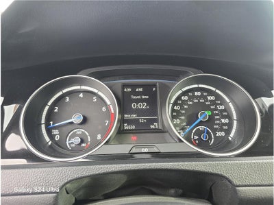 2016 Volkswagen Golf R Hatchback Sedan 4D