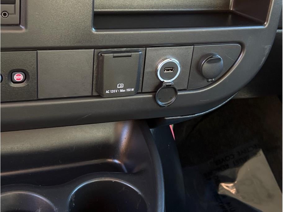 2018 Chevrolet Express 3500 Passenger LT Extended Van 3D