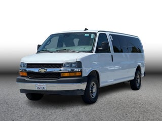 2024 Chevrolet Express 3500 Passenger LT Extended Van 3D