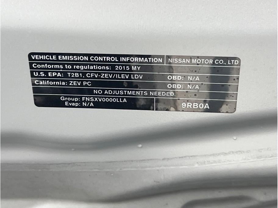 2015 Nissan LEAF S Hatchback 4D