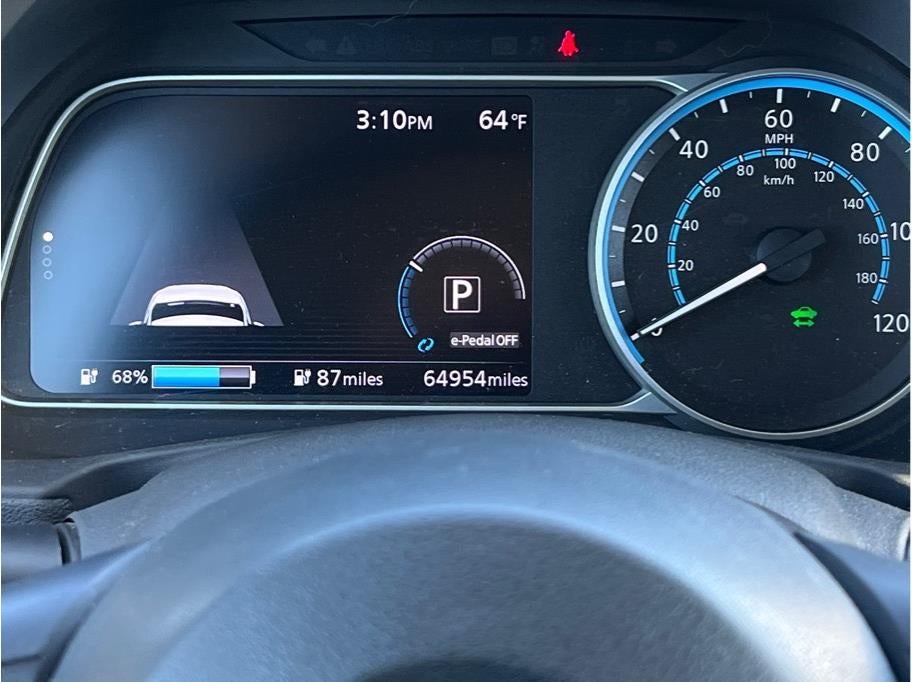 2018 Nissan LEAF SV Hatchback 4D