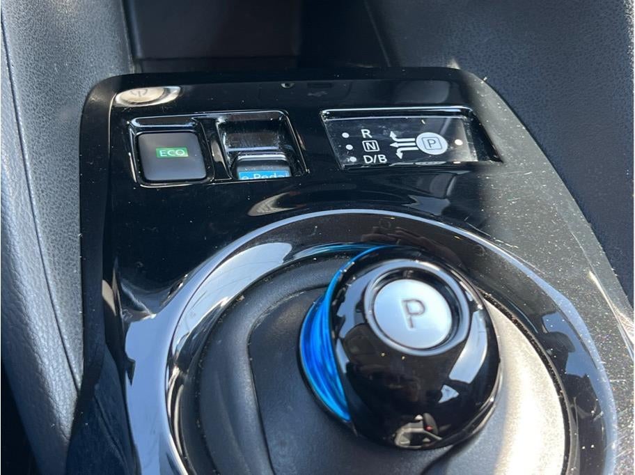 2018 Nissan LEAF SV Hatchback 4D