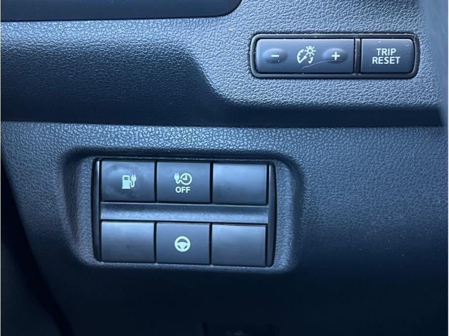 2018 Nissan LEAF SV Hatchback 4D