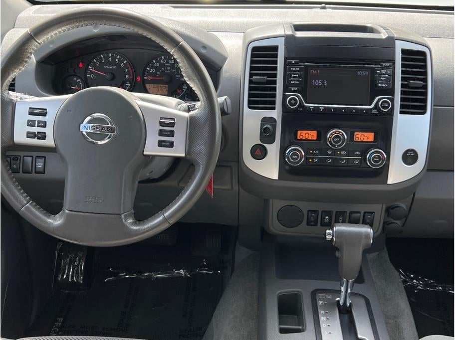 2016 Nissan Frontier Crew Cab SV Pickup 4D 6 ft