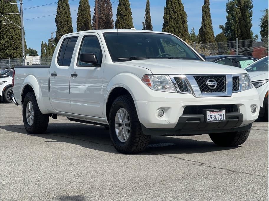 2016 Nissan Frontier Crew Cab SV Pickup 4D 6 ft