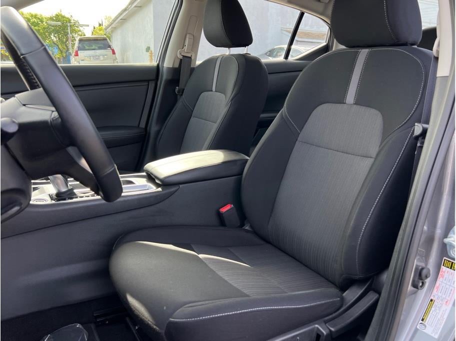 2023 Nissan Sentra SV Sedan 4D
