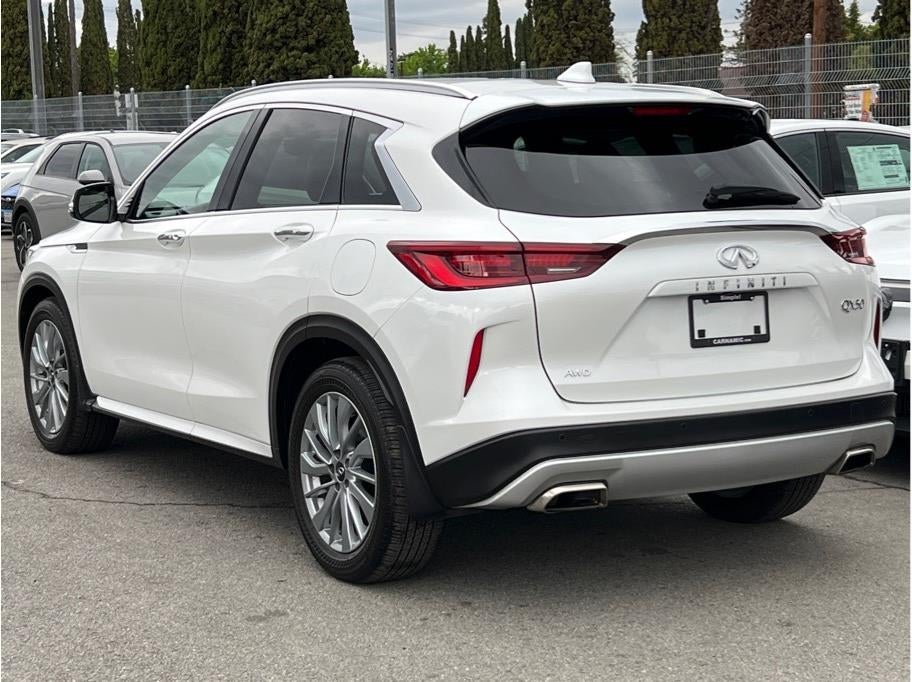 2023 INFINITI QX50 LUXE Sport Utility 4D
