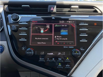 2018 Toyota Camry Hybrid XLE Sedan 4D