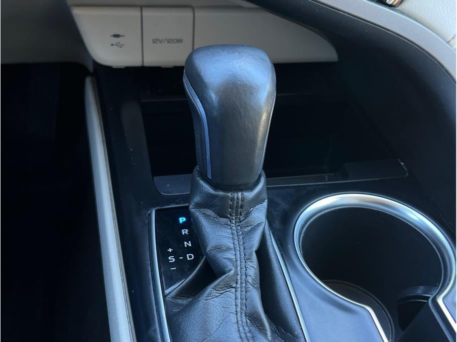 2018 Toyota Camry Hybrid XLE Sedan 4D