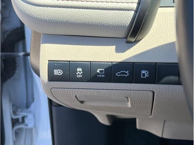 2018 Toyota Camry Hybrid XLE Sedan 4D