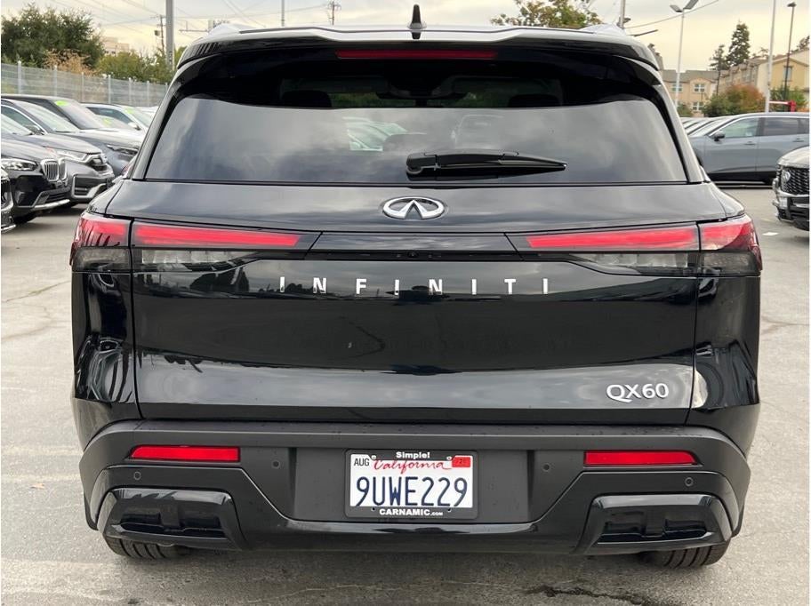 2025 INFINITI QX60 LUXE Sport Utility 4D